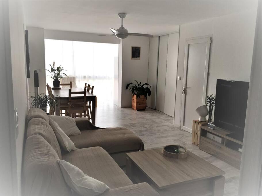 Appartement T3 Proche De La Mer Нарбон Екстериор снимка
